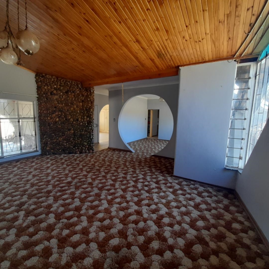 8 Bedroom Property for Sale in Rietfontein North West